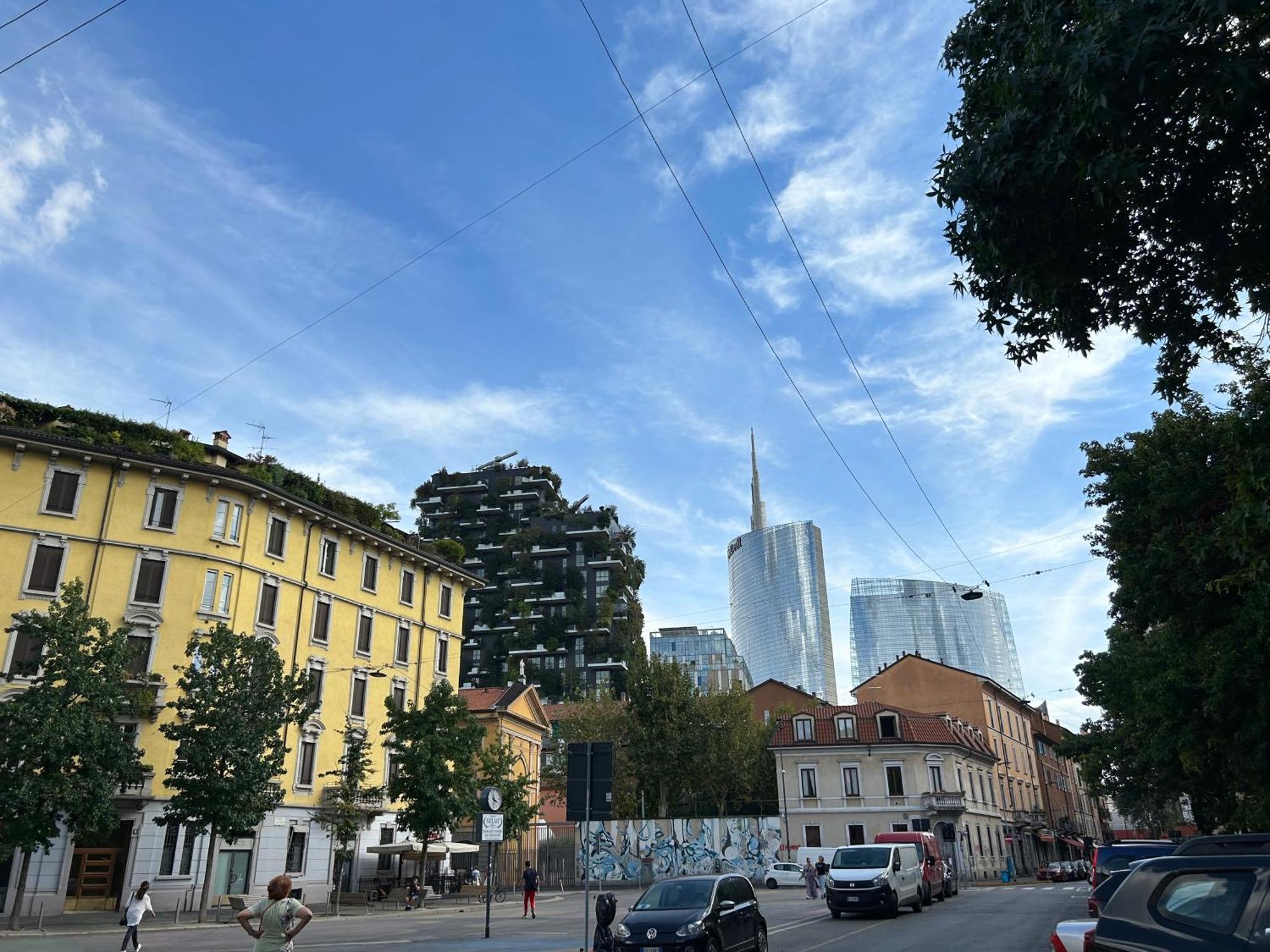 Easy Isola, For An Easy Stay — Foto 2